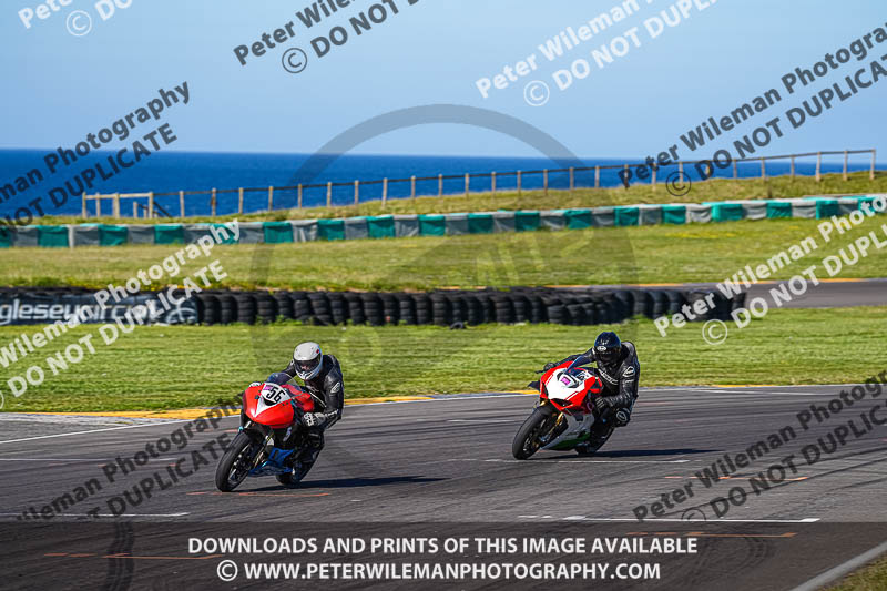 anglesey no limits trackday;anglesey photographs;anglesey trackday photographs;enduro digital images;event digital images;eventdigitalimages;no limits trackdays;peter wileman photography;racing digital images;trac mon;trackday digital images;trackday photos;ty croes